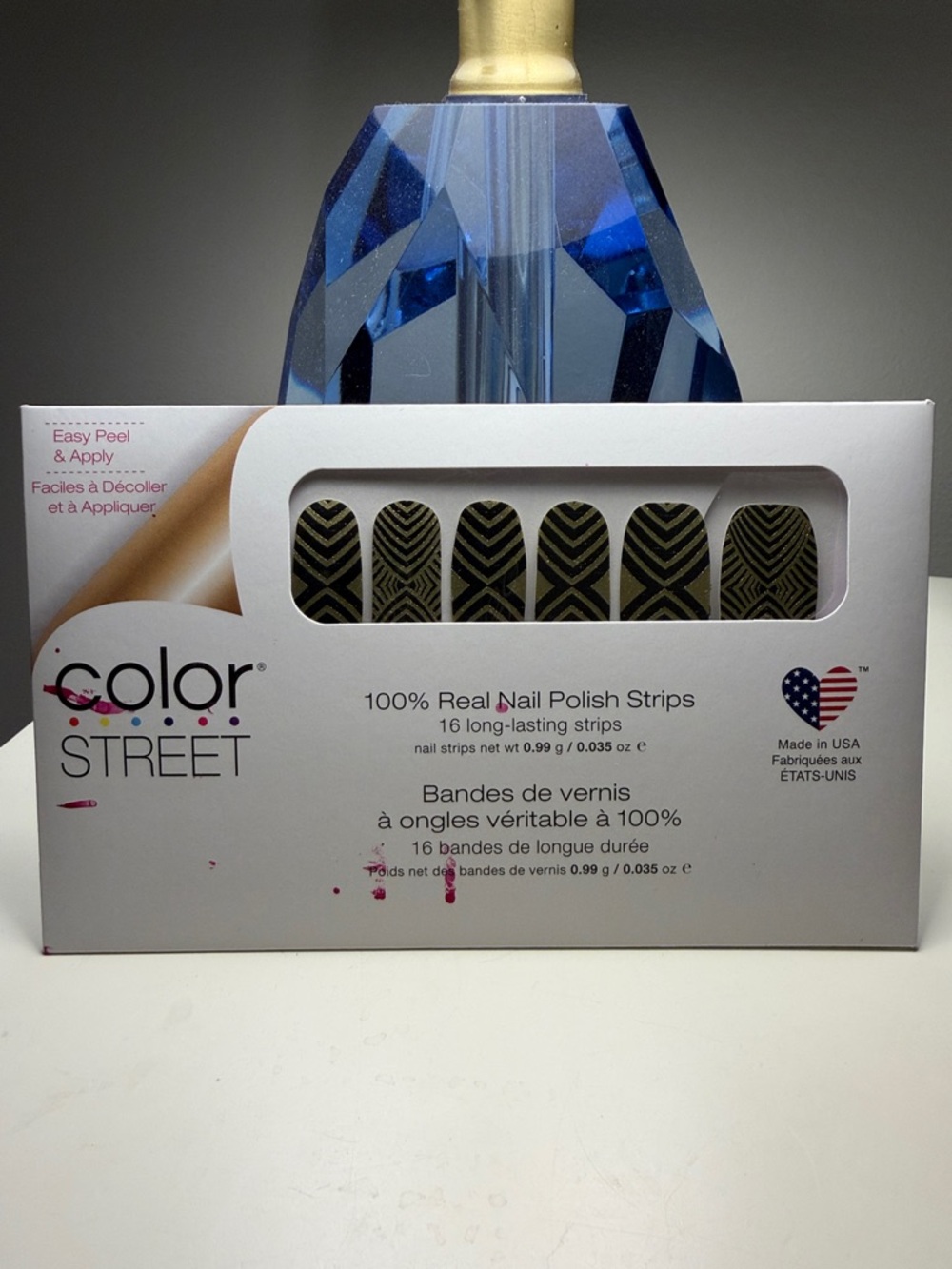 Color Street Black & Gold Art Deco Nail Strips in Drop the Ball